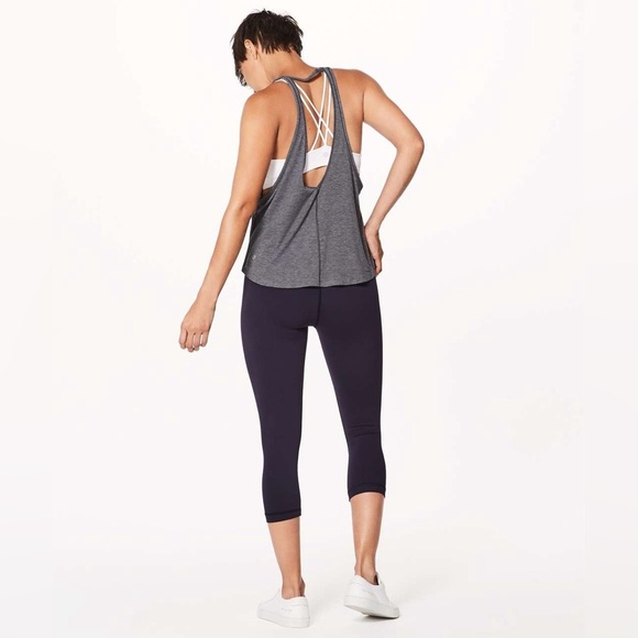 Lululemon Intended Tank size 6 - Picture 3 of 9